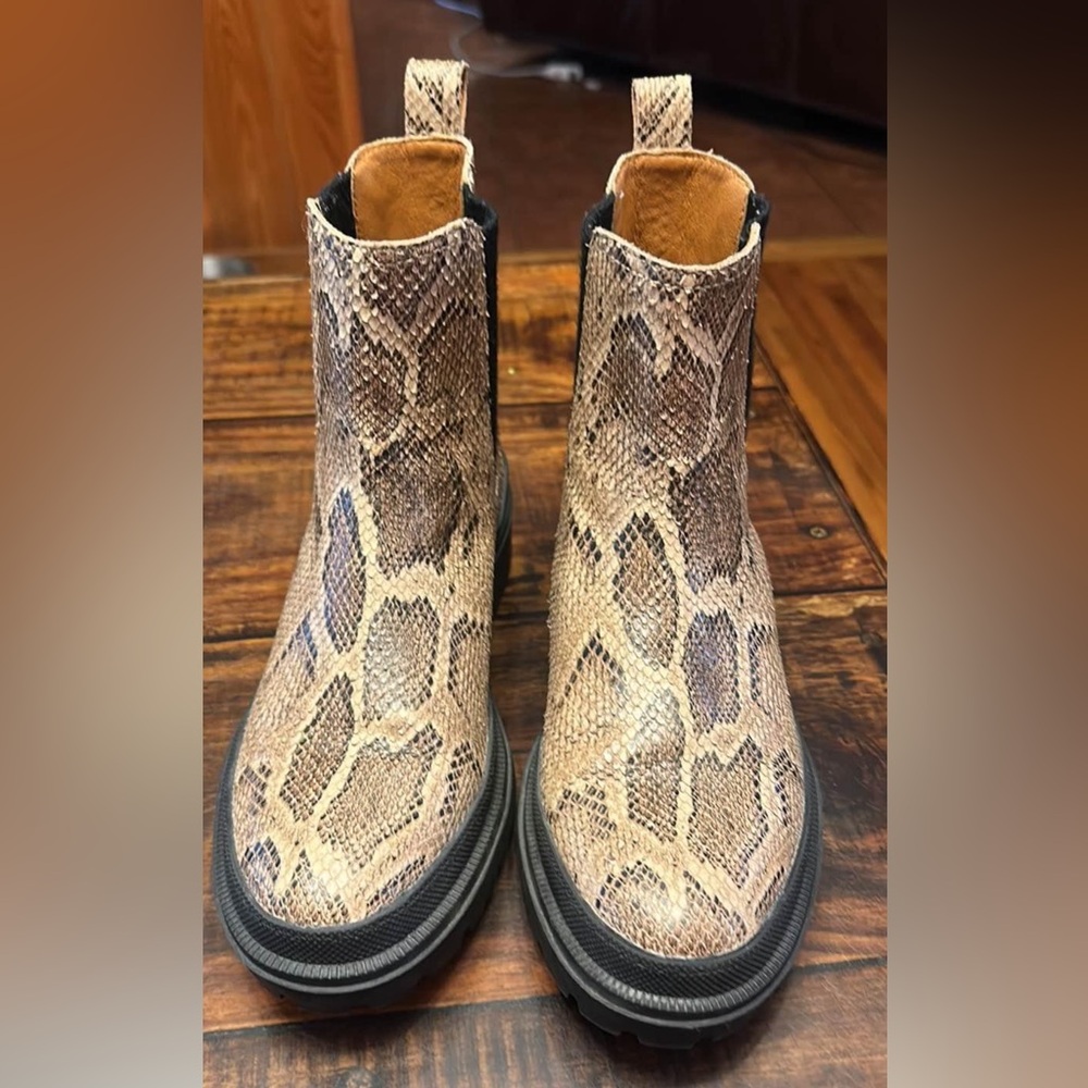 Lucky Brand Chelsea Lug Leather Snake Skin Boots